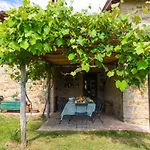 Villa Podere Pomasciano 10, Emma San Venanzo